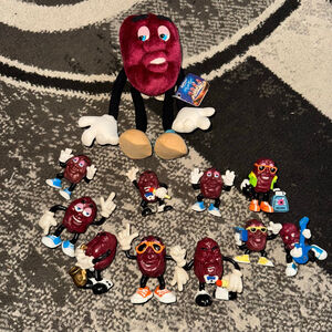 Vintage 1987 The California Raisins Collectible Toys Lot 11